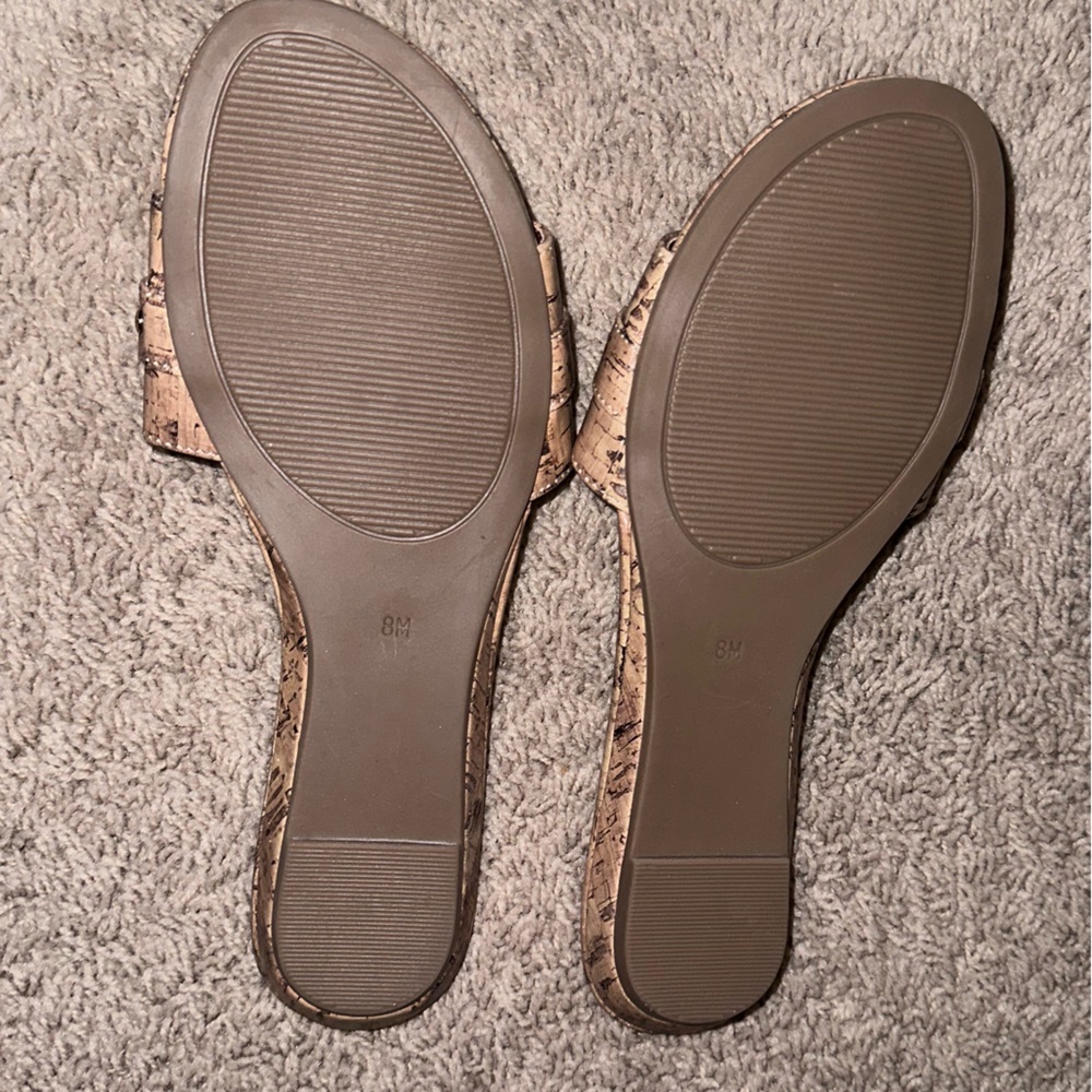 G by GUESS WOMEN’S cork style slip ons  size 8M - Picture 6 of 6